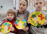 «Все начинается с мамы»: групповое занятие в Службе ранней помощи