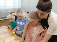 «Новогоднее печенье»: предновогодний кулинарный мастер-класс от волонтеров